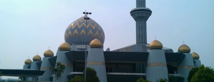 Masjid Negeri Sabah is one of Masjid Negara, Negeri & Wilayah Persekutuan.