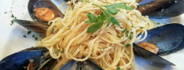 Il Goloso is one of Oodles of noodles to fit your kaboodle.