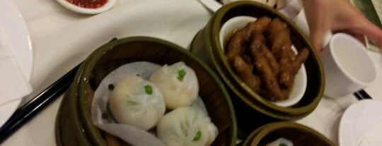 Jing Fong Restaurant 金豐大酒樓 is one of 5 Places To Eat For Chinese New Year.