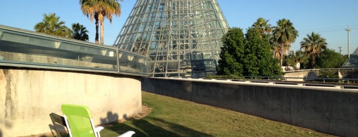 San Antonio Botanical Garden is one of StorefrontSticker #4sqCities: San Antonio.