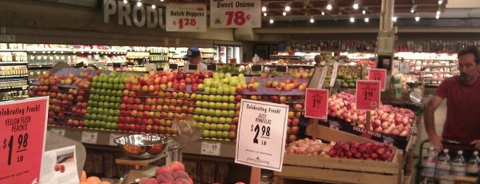 Ballard Market is one of Seattle.
