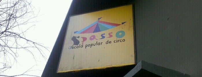 Spasso Escola de Circo is one of Orte, die Paula gefallen.