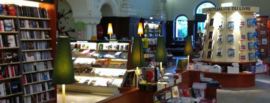 FNAC Gare is one of Lugares favoritos de R.