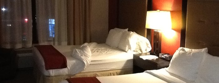 Holiday Inn Express & Suites Washington DC Northeast is one of Tom : понравившиеся места.