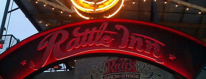 Rattle Inn is one of Traveling Austin.