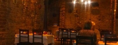 Kumkapı Tiryaki Restaurant is one of Posti che sono piaciuti a Carl.