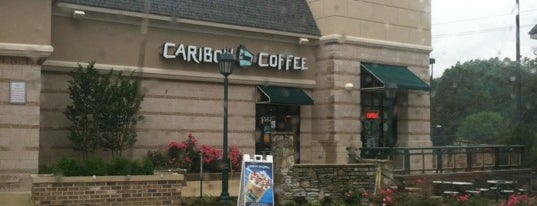 Caribou Coffee is one of Lugares favoritos de Vernon.
