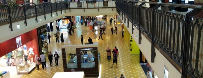 Alamanda Shopping Centre is one of Top Picks For Mall ;).