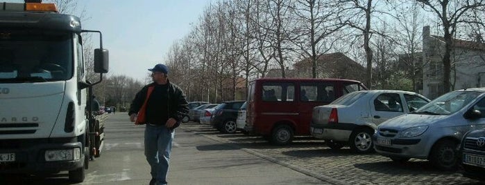 Veliki parking, Zrenjanin is one of Zr.