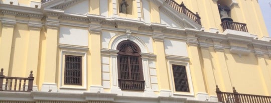 Iglesia San Pedro de Lima is one of 101 sitios que ver en Lima antes de morir.