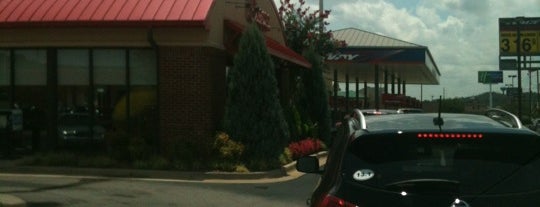 Chick-fil-A is one of Lugares favoritos de Melanie.