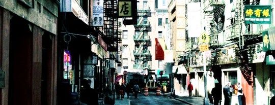 Chinatown is one of New York City To Do List.