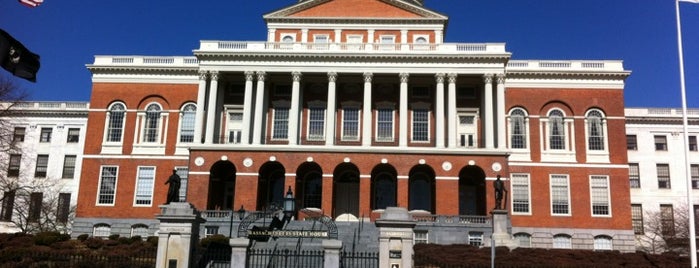 マサチューセッツ州会議事堂 is one of Boston Must Do.