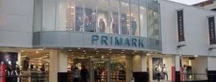 Primark is one of Orte, die Kevin gefallen.