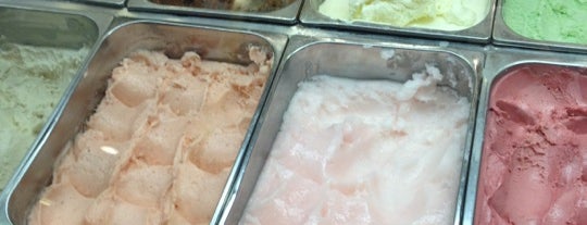 Cold Stone Creamery is one of Kristopher : понравившиеся места.