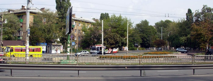 Площа Космонавтів is one of Guide to Kyiv's Squares/Plazas.