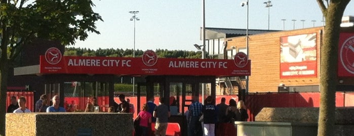 Yanmar Stadion is one of Petri'nin Beğendiği Mekanlar.