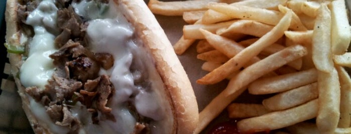 C.Y.O.C. (Create Your Own Cheesecake & Cheesesteak) is one of Lugares favoritos de Elephant.
