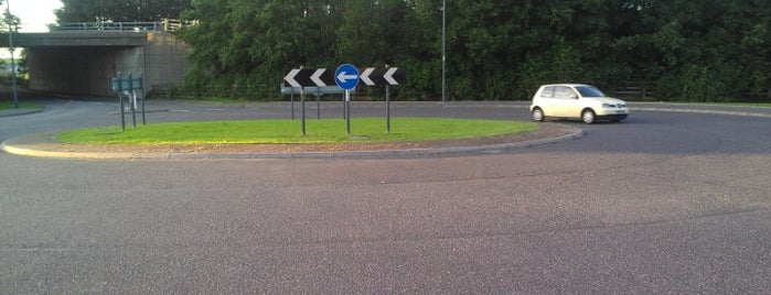 Loanfoot Roundabout is one of Named Roundabouts in Central Scotland.