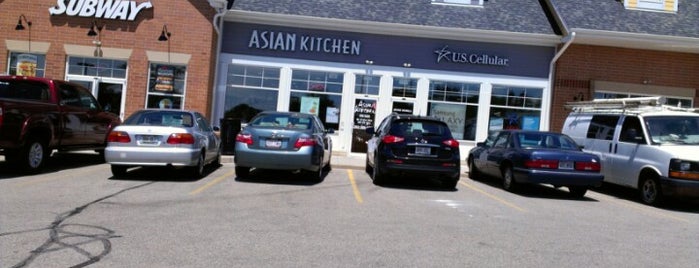 Asian Kitchen is one of Orte, die LAXgirl gefallen.