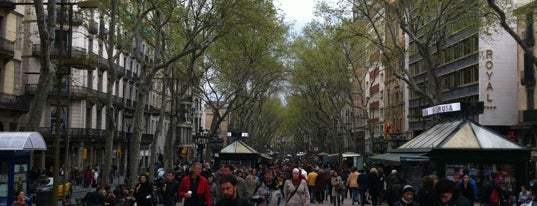 La Rambla is one of Barcelona Place I visited.