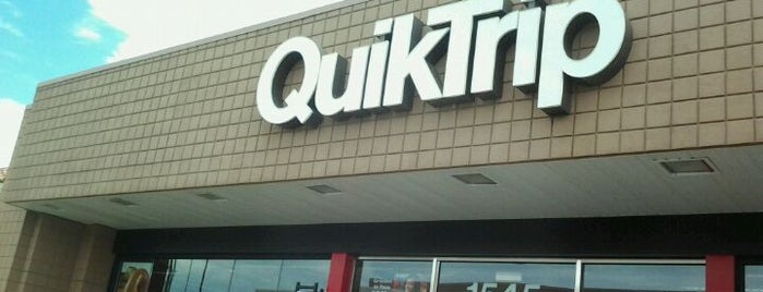 QuikTrip is one of La-Tica'nın Beğendiği Mekanlar.