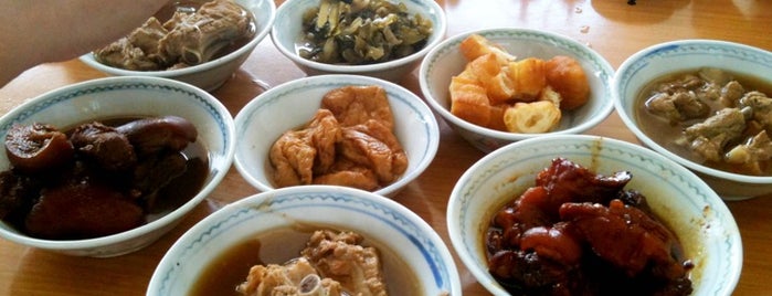 老新山肉骨茶 Old Sinshua Restaurant is one of Food & Beverages.
