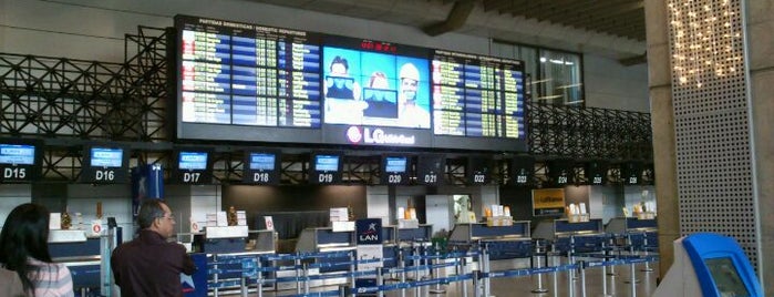 Check-in LAN is one of Aeroporto de Guarulhos (GRU Airport).