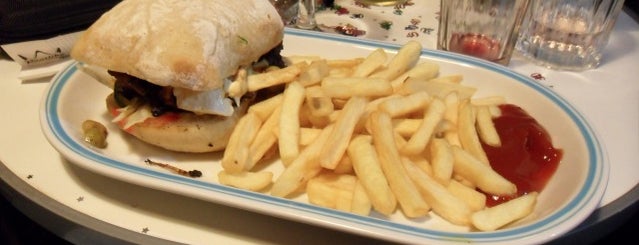 Pántlika Bisztró is one of Egy nap a városban: A legjobb hamburger nyomában.