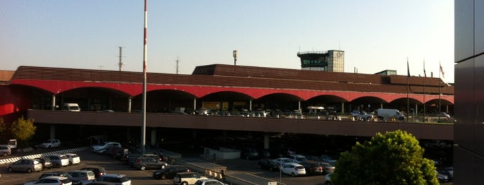 Aeropuerto de Bolonia (BLQ) is one of Airports of the World.