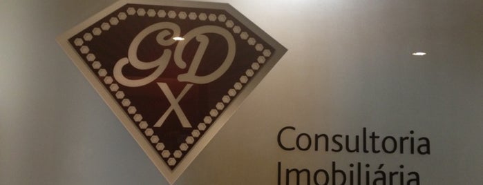 GDX Consultoria Imobiliária is one of Debbie : понравившиеся места.