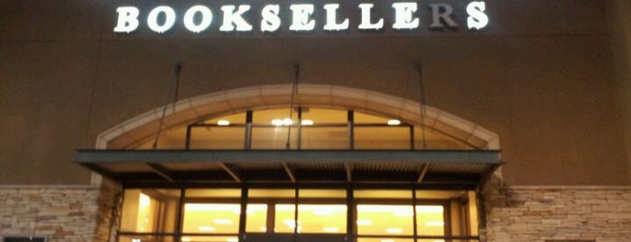 Barnes & Noble is one of Blake'nin Beğendiği Mekanlar.