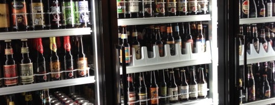 Bx Beer Depot is one of Posti che sono piaciuti a Kyle.