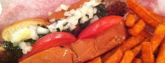 Haute Dogs & Fries is one of Richard 님이 좋아한 장소.