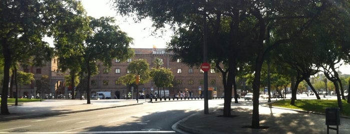 Площадь Барселонеты is one of Barcelona Place I visited.