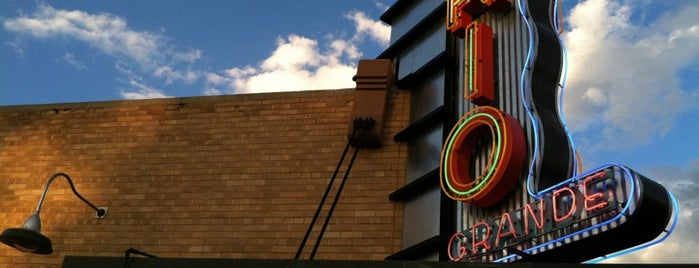 Rio Grande Mexican Restaurants is one of สถานที่ที่ Scott ถูกใจ.