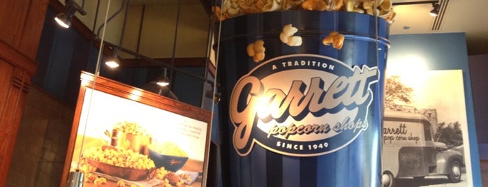 Garrett Popcorn Shops is one of Chi-town Vacation!.