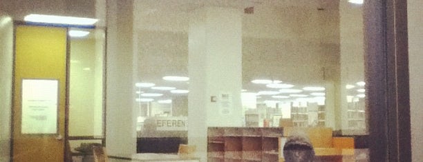 Inglewood Public Library - Main is one of Darlene : понравившиеся места.