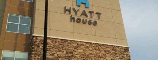 Hyatt House Shelton is one of สถานที่ที่ Jamie ถูกใจ.