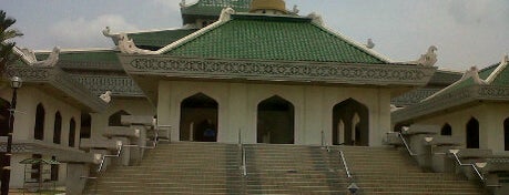 Masjid Al-Azim is one of Melaka Trip.