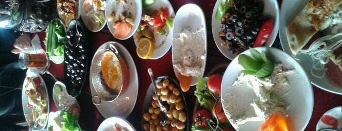 Köy Konağı is one of Yemek noktalari.