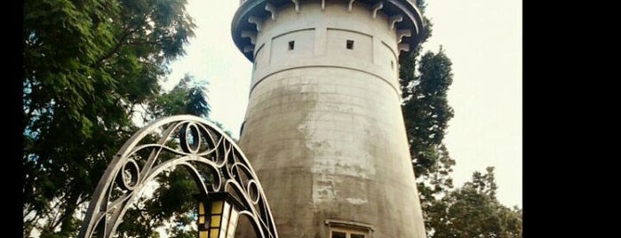 The Old Windmill is one of Living it up in Bris-Vegas #4sqCities.