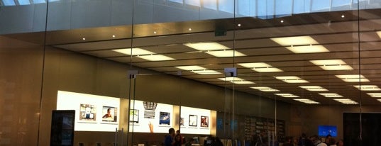 Apple Centro Sicilia is one of All Apple Stores in Europe.