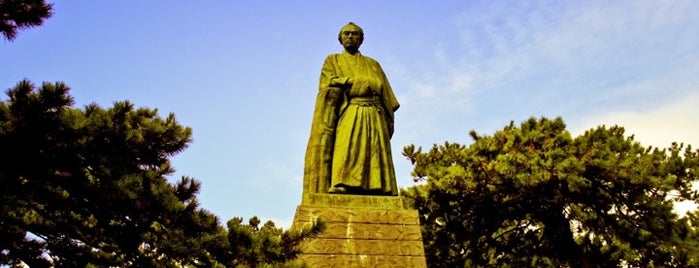 Statue of Sakamoto Ryoma is one of All-time favorites in Japan.
