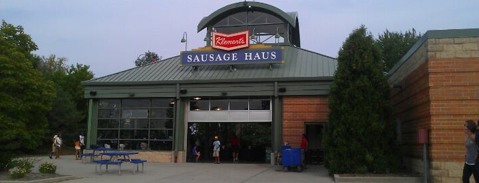 Tailgate Haus is one of A Traveler's Guide to Milwaukee.