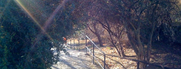 Rét utcai lépcsők is one of Szabadban.