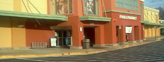 Publix is one of Viva Villa Rica!.