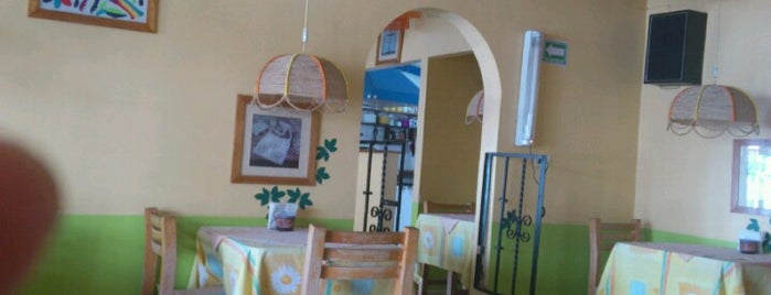 Cafe Canela is one of Tempat yang Disukai Xacks.
