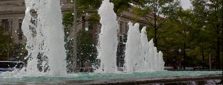 United States Navy Memorial is one of Favorite Arts & Entertainment.