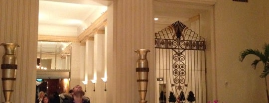Waldorf-Astoria is one of EE.UU..